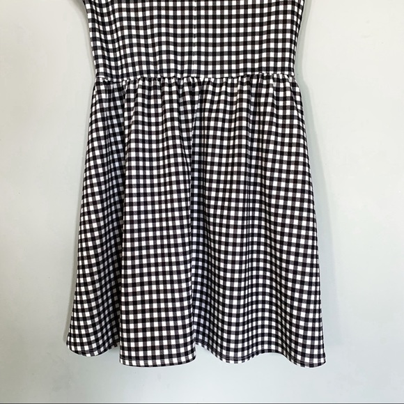 COPY - On S’en Fout Des Garçons • Gingham Plaid Dress - Picture 6 of 6